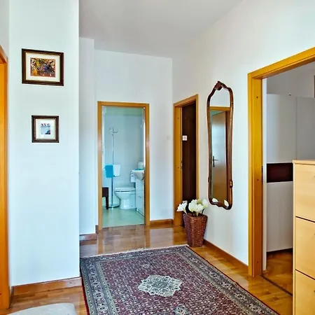 Apartment Valentino 1